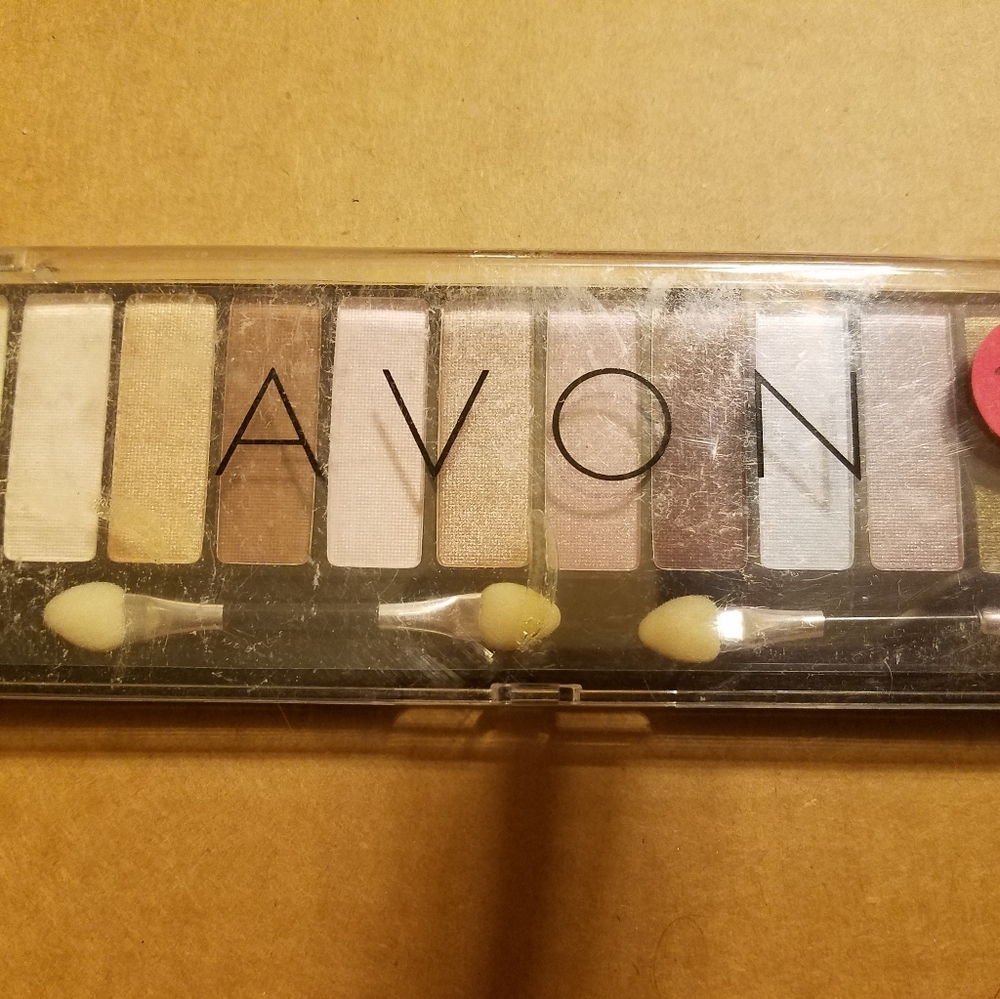 Avon 12 colors of eyeshadow 
Please go to my page